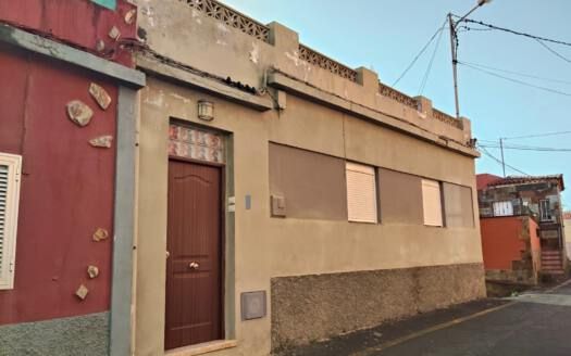 Se vende casa terrera en Tacoronte
