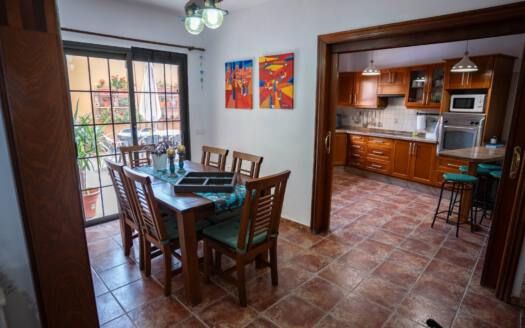 Se Vende casa en el centro de Güímar