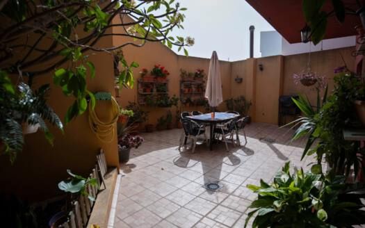 Se Vende casa en el centro de Güímar