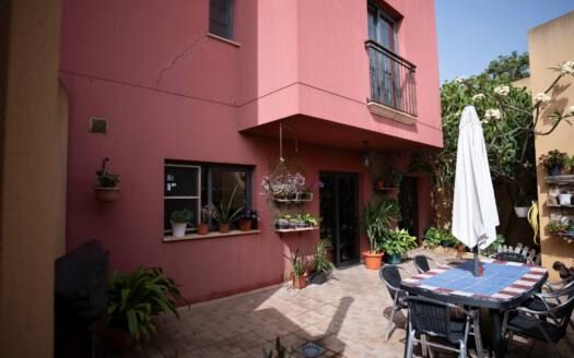 Se Vende casa en el centro de Güímar