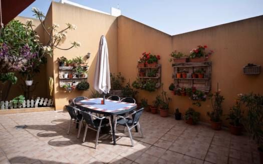 Se Vende casa en el centro de Güímar